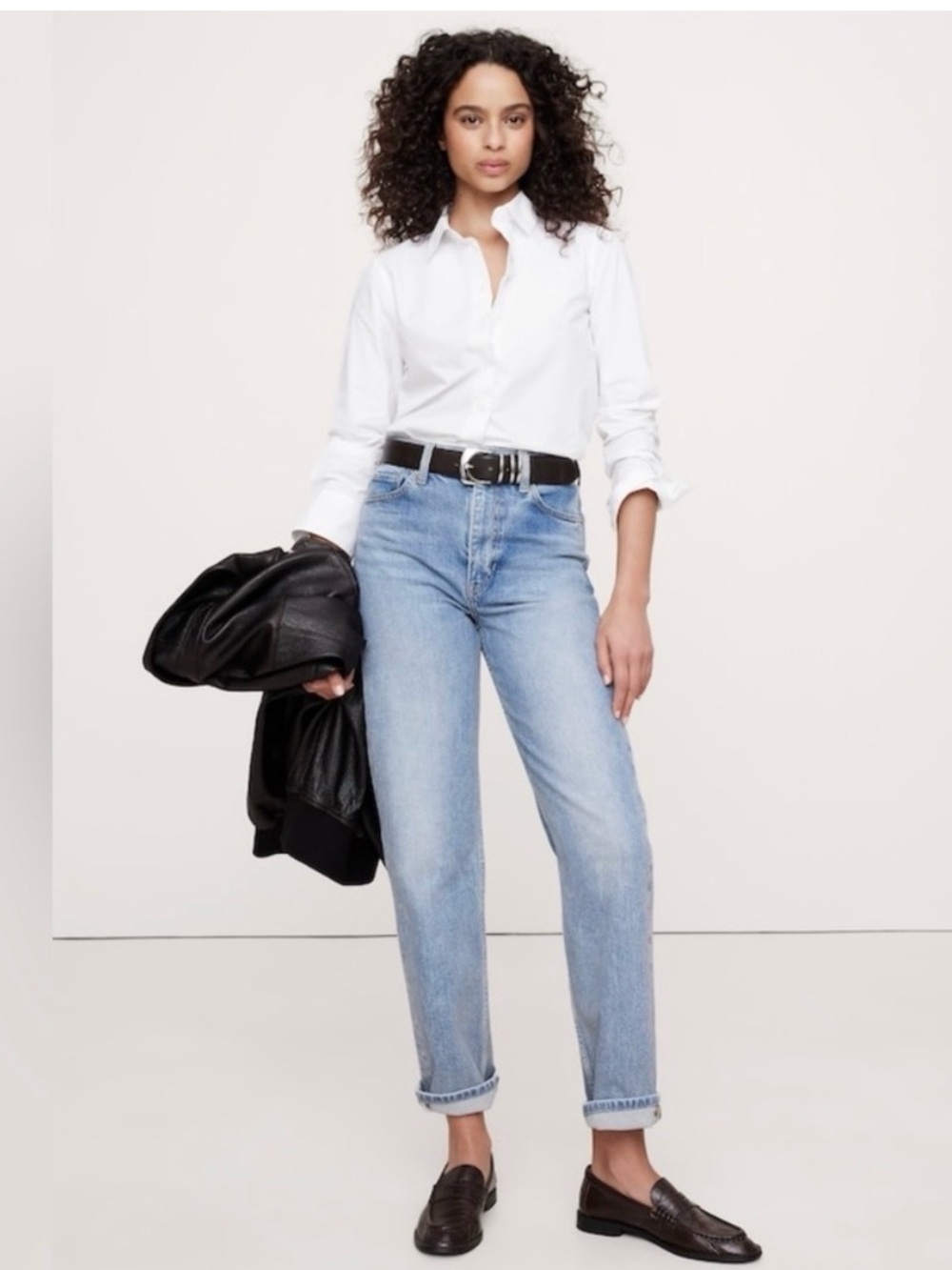 Banana Republic The Everyday Shirt in Cotton Poplin. White.